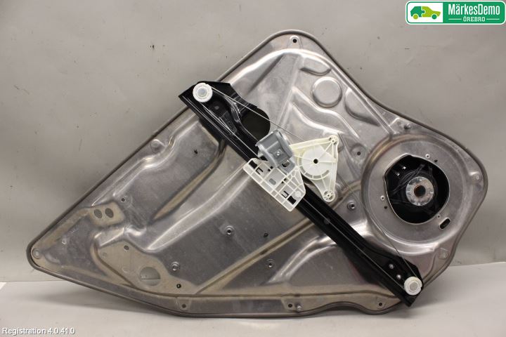 Mercedes-Benz MB E-KLASS (W212) 09-16 Vindusheis