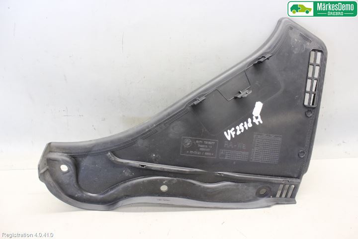BMW 5 F10/F11/F18 09-17 Visker Deksel-Grill-Under Frr
