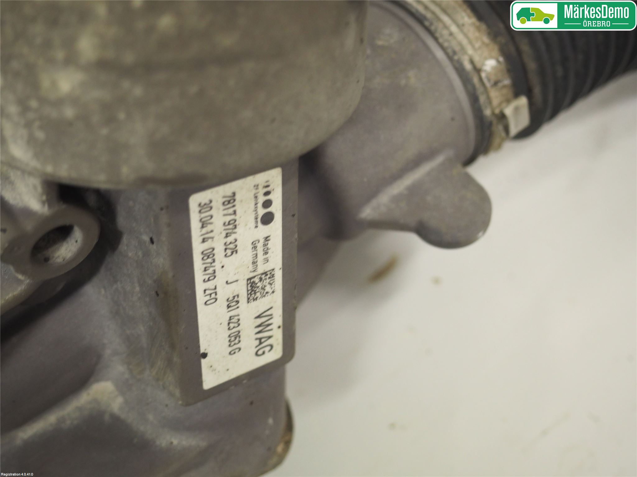 Volkswagen VW GOLF / E-GOLF VII 13-20 Servo Snekke - Tannstang