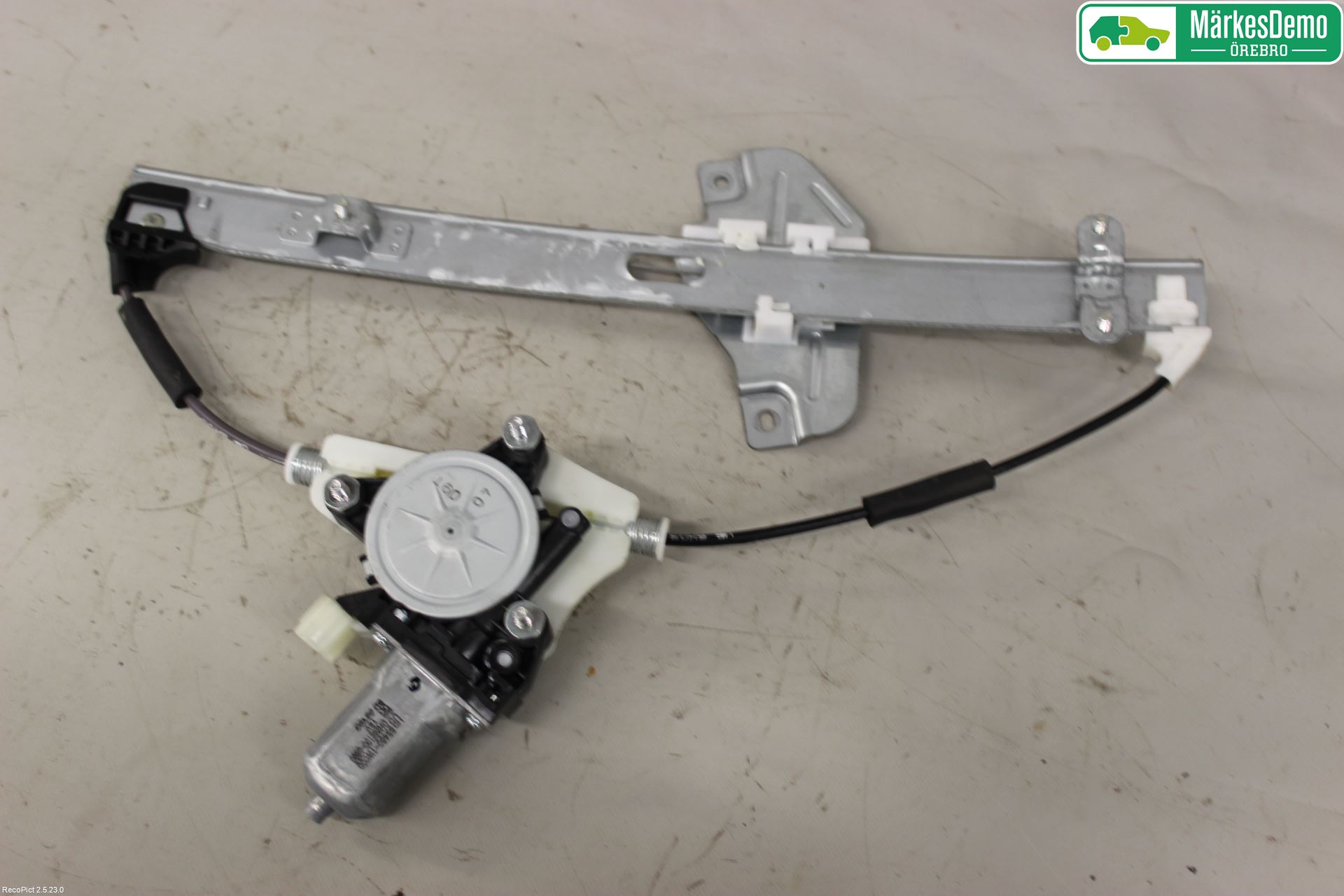 Kia RIO 12-16 Vindusheis El Komp