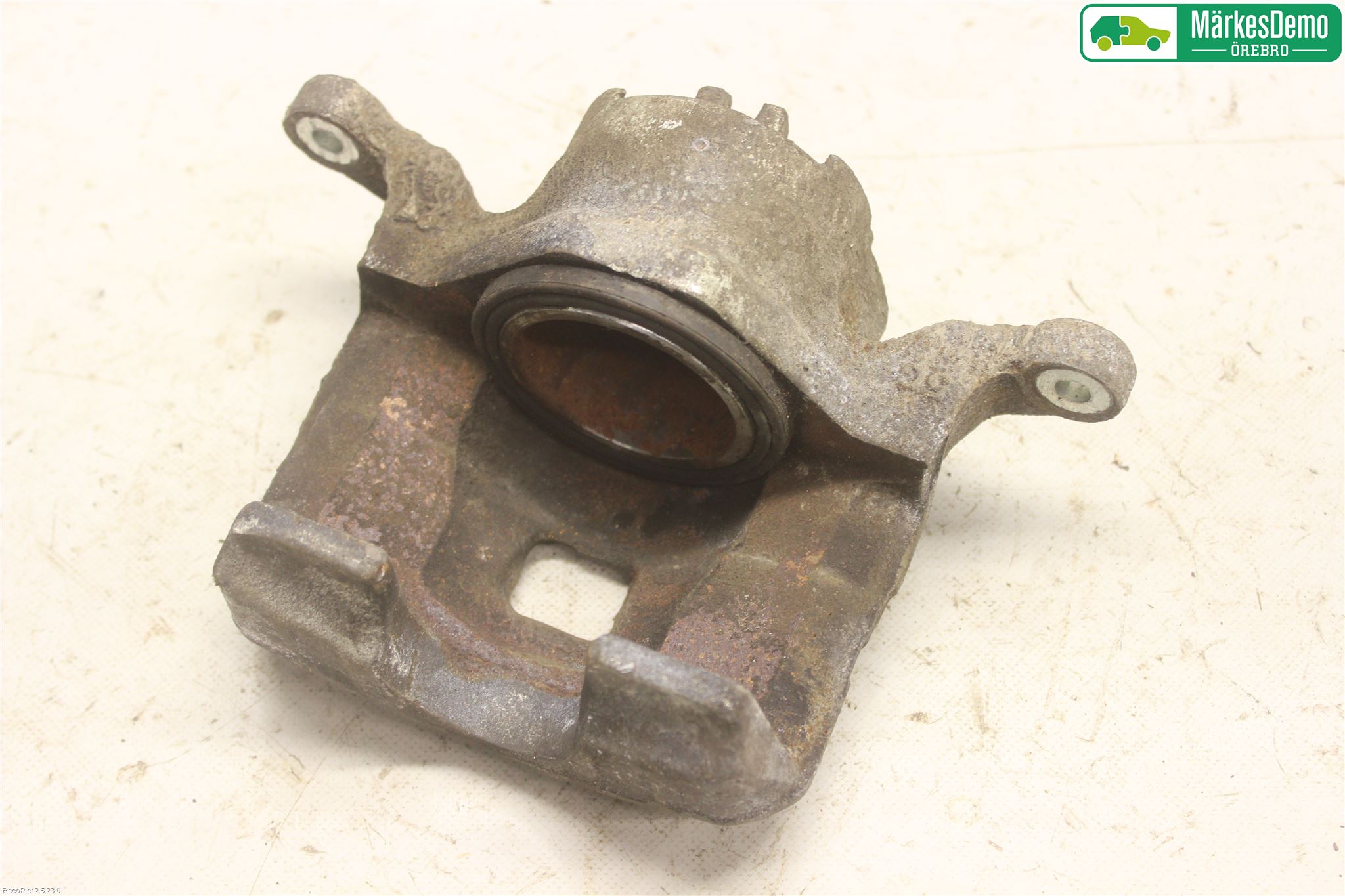 Nissan NV200/NV200 COMBI Bremsecaliper Foran Høyre