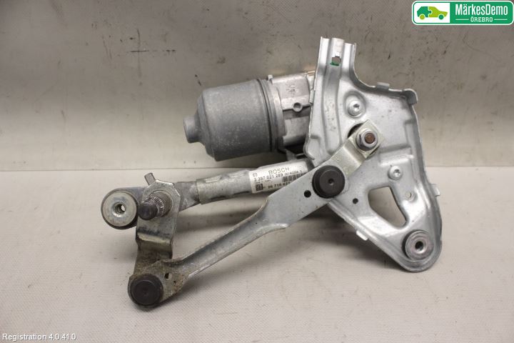 Peugeot 5008 10-16 Viskermotor Frontrute
