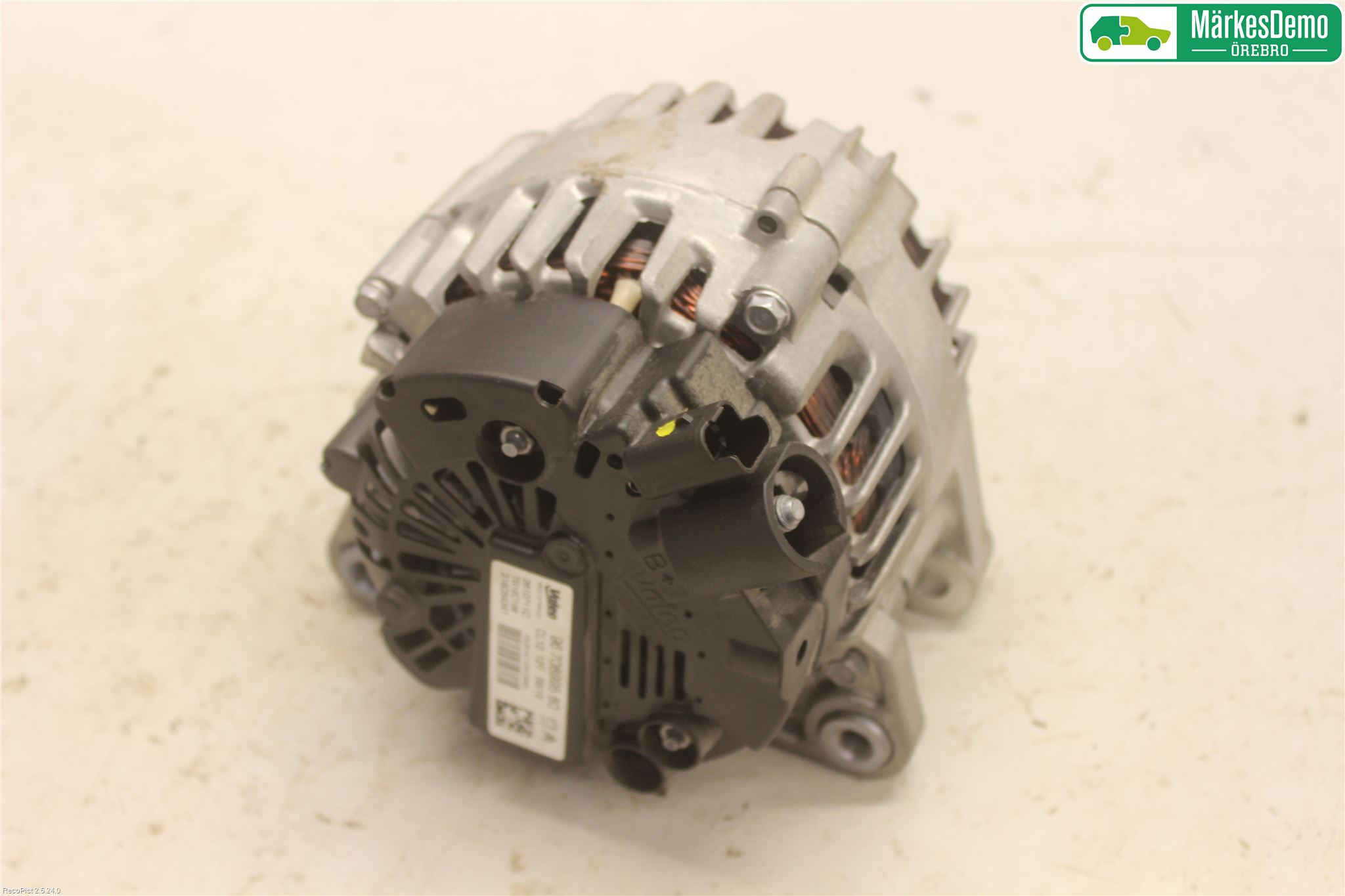 Peugeot 208 12-15 Dynamo