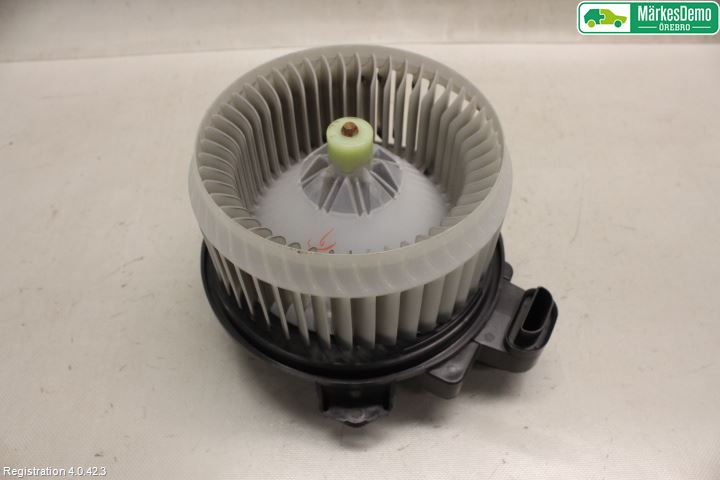 Toyota AVENSIS 09-15 Varme Ac Varmeapparatvifte