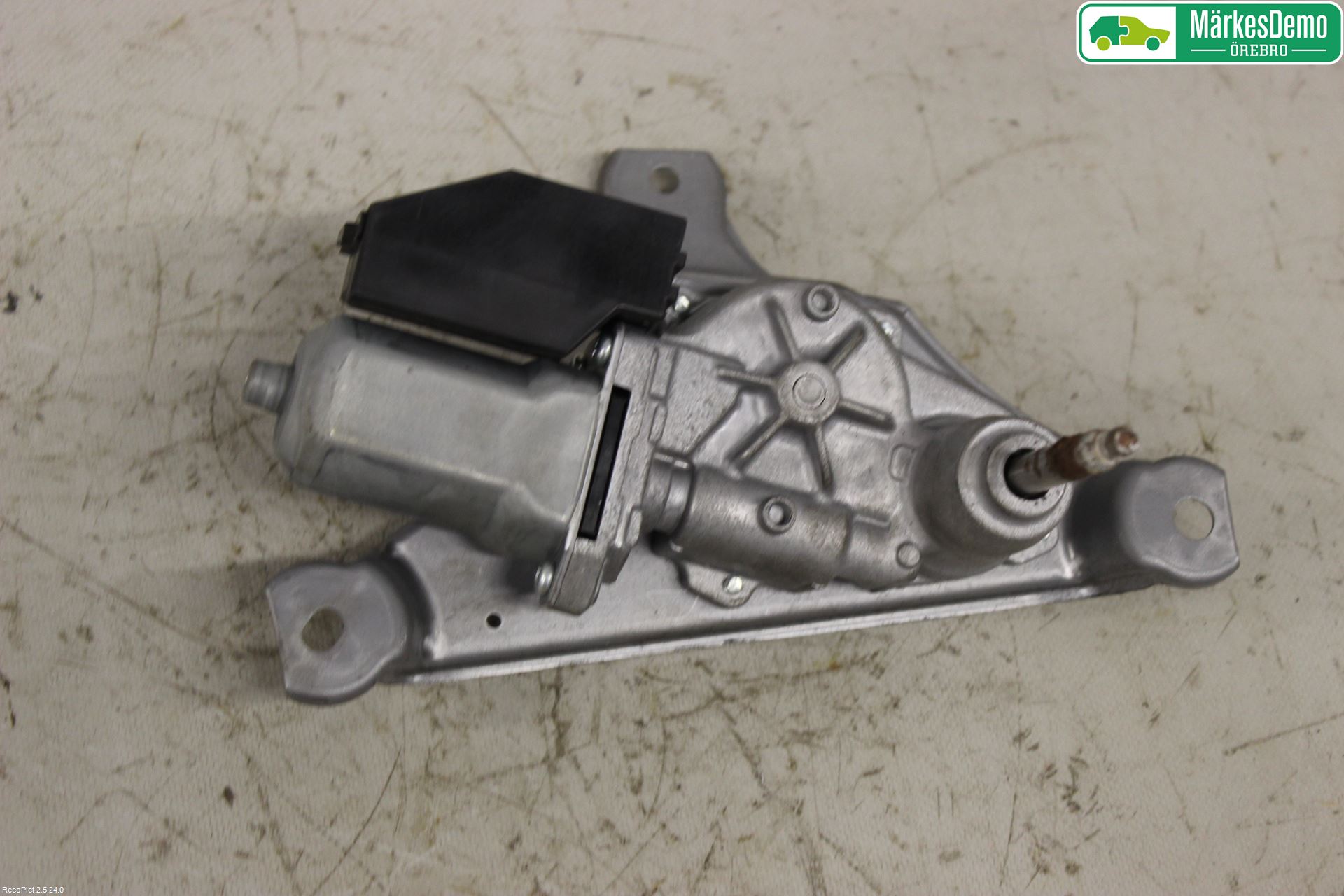 Toyota YARIS XP130 12-14 Viskermotor Bakluke