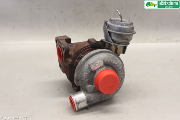 Kia SPORTAGE (SL) 11-15 Turboaggregat