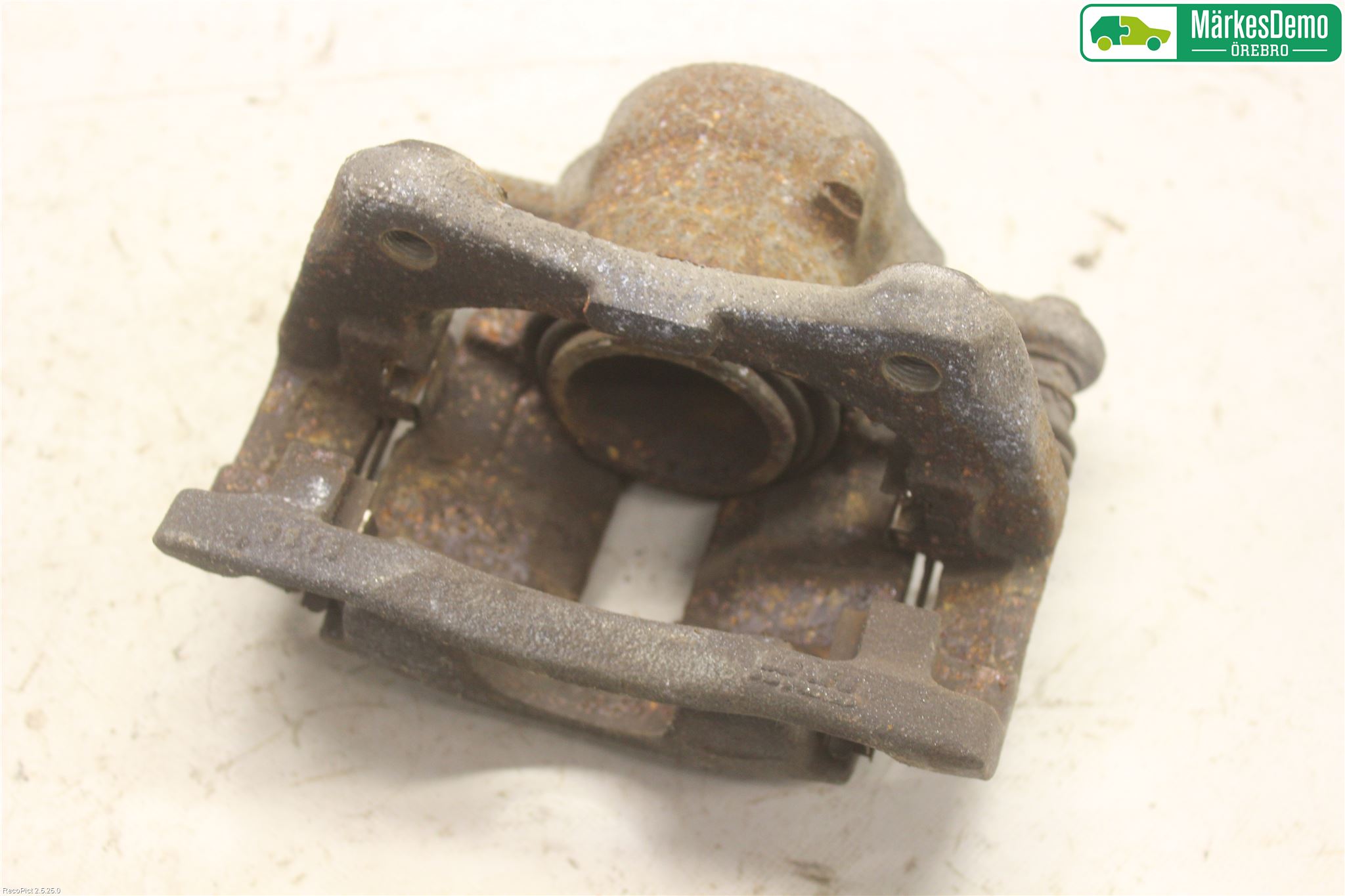 Nissan NOTE E11 06-14 Bremsecaliper Foran Venstre