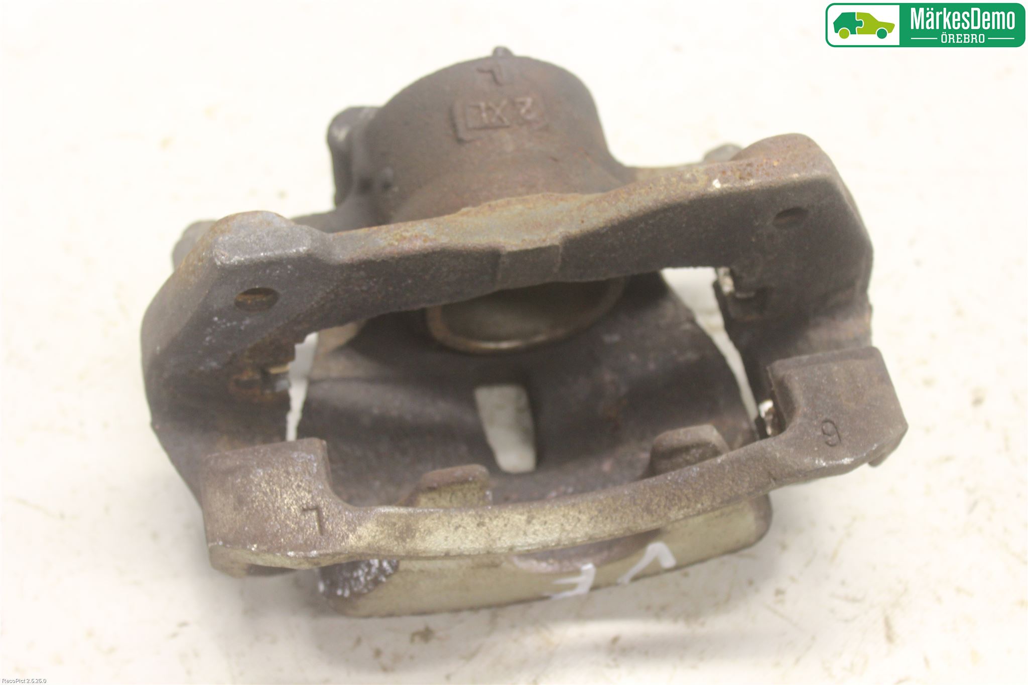 Toyota VERSO-S 11-16 Bremsecaliper Foran Venstre