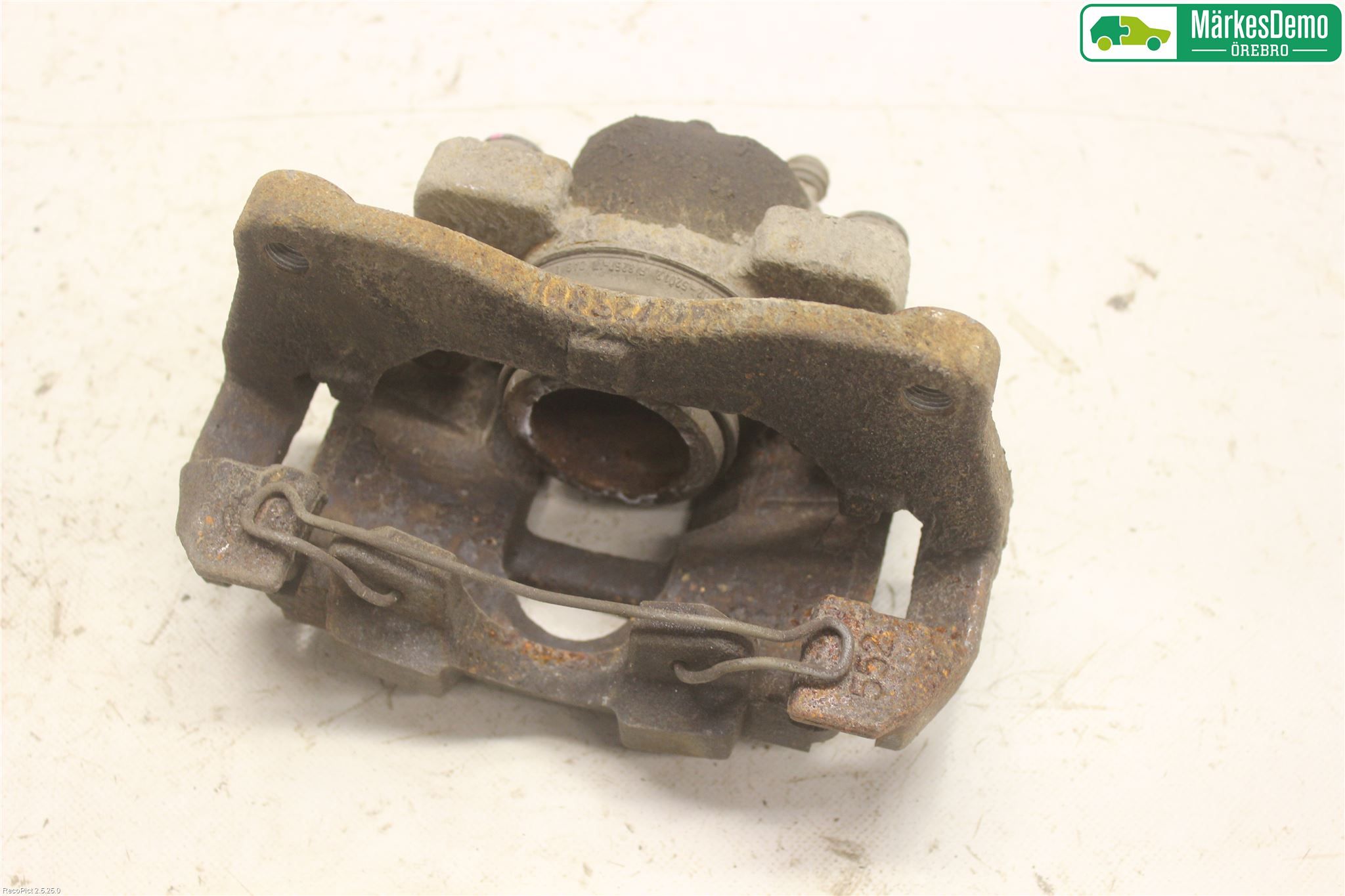 Toyota YARIS XP130 12-14 Bremsecaliper Foran Høyre