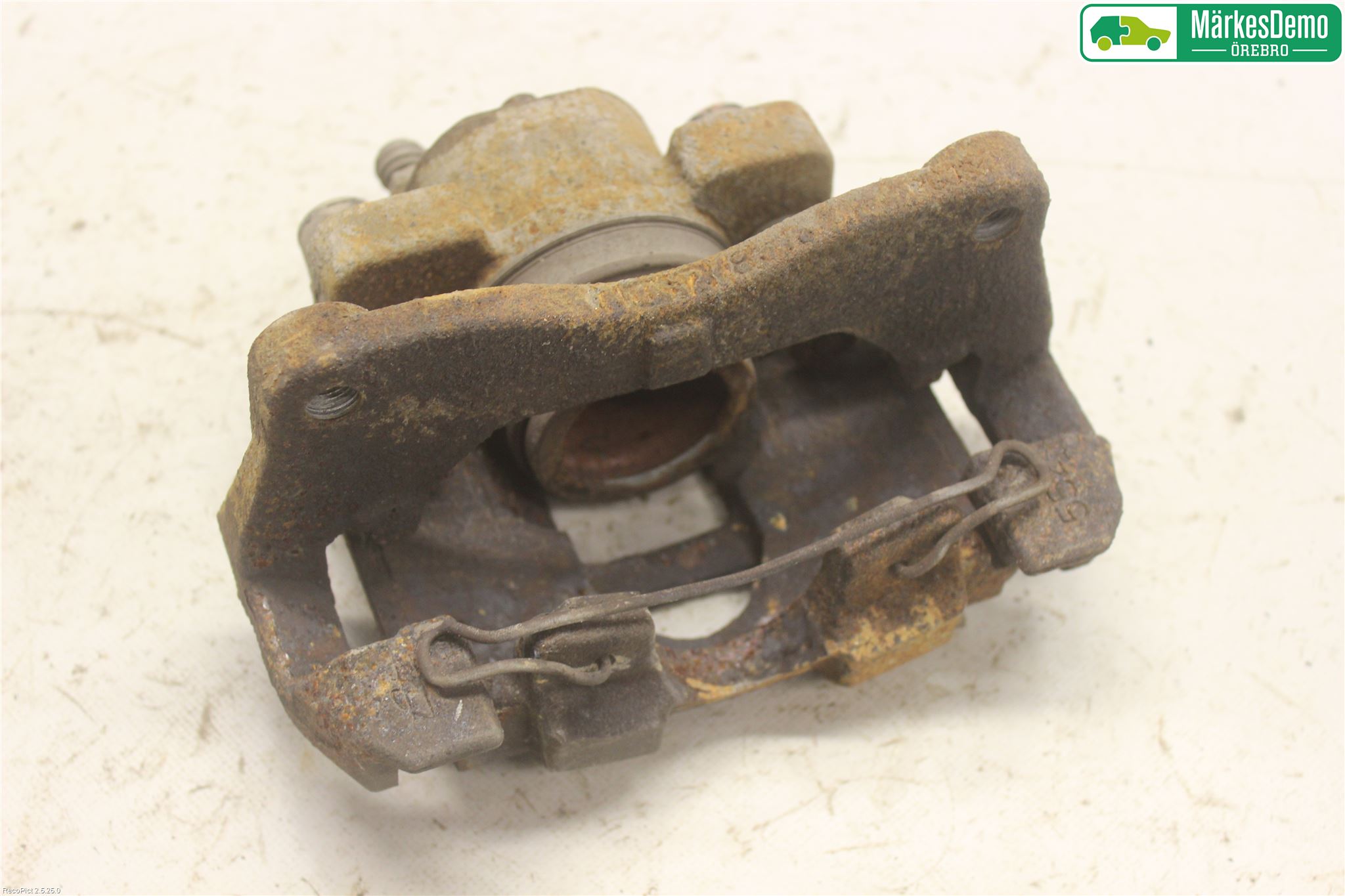 Toyota YARIS XP130 12-14 Bremsecaliper Foran Venstre