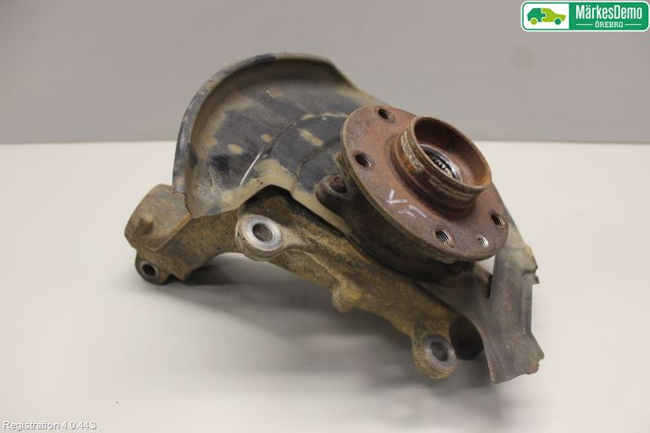 Nissan QASHQAI 14-17 Spindel Vf