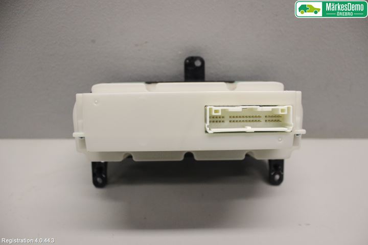 Nissan QASHQAI+2  10-14 Varme Ac Betjening-Display