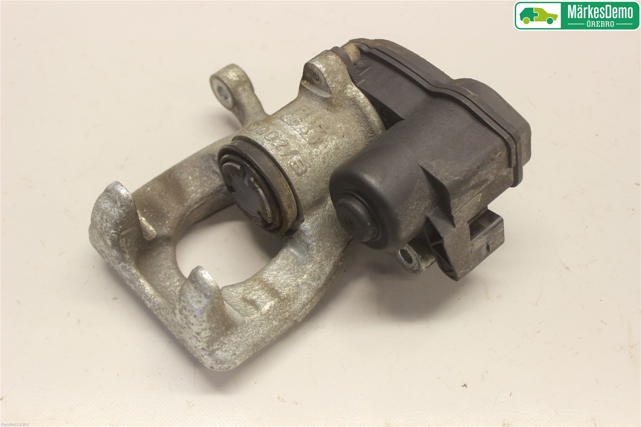 Nissan QASHQAI 14-17 Bremsecaliper Bak Venstre