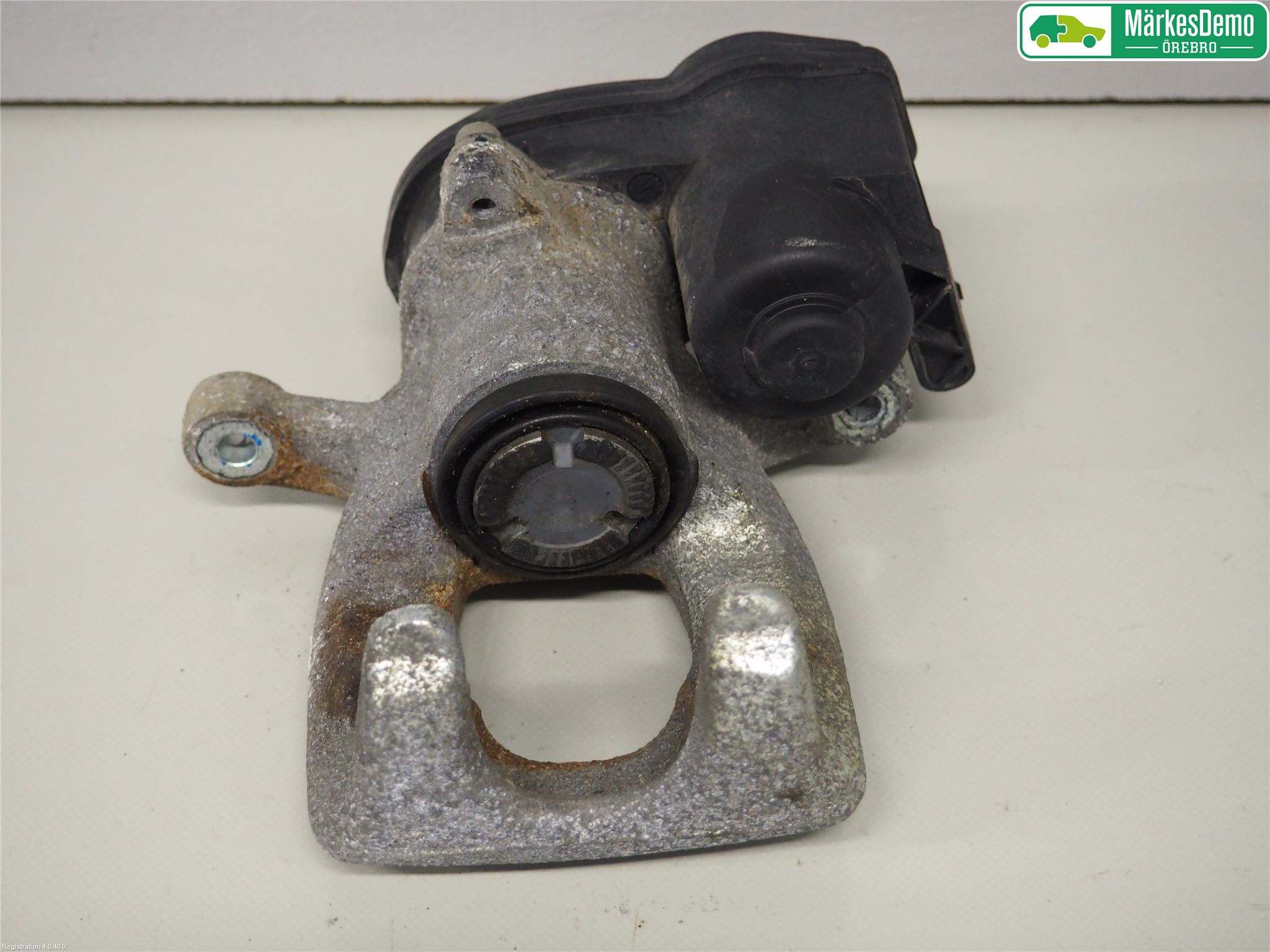 Nissan QASHQAI 14-17 Bremsecaliper Bak Venstre