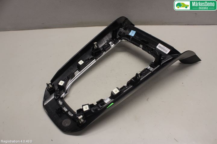 Peugeot 308 14-21 Instrumentkonsoll Midt
