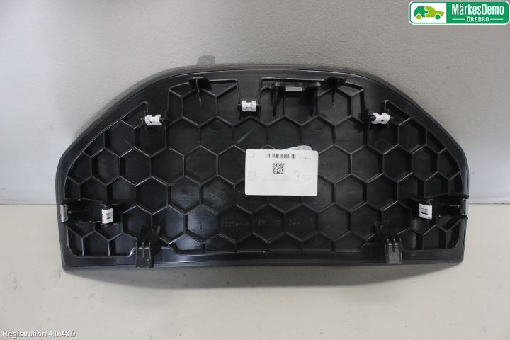 Peugeot 5008 17-24 Innr Dekor Instrbord