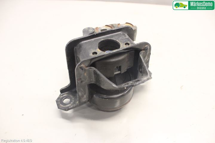 Peugeot 108 15-22 Motor Feste Stål-Alu
