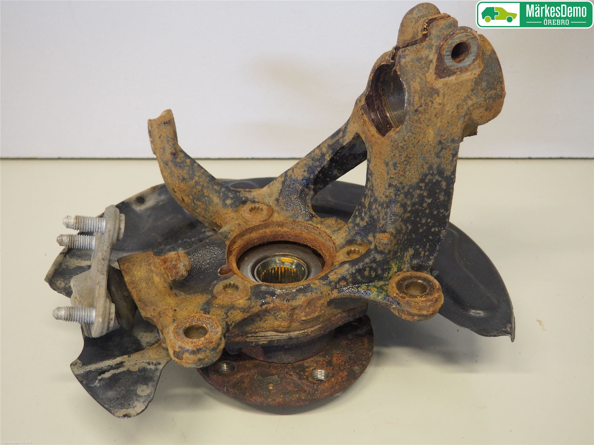 Volkswagen VW GOLF / E-GOLF VII 13-20 Spindel Vf