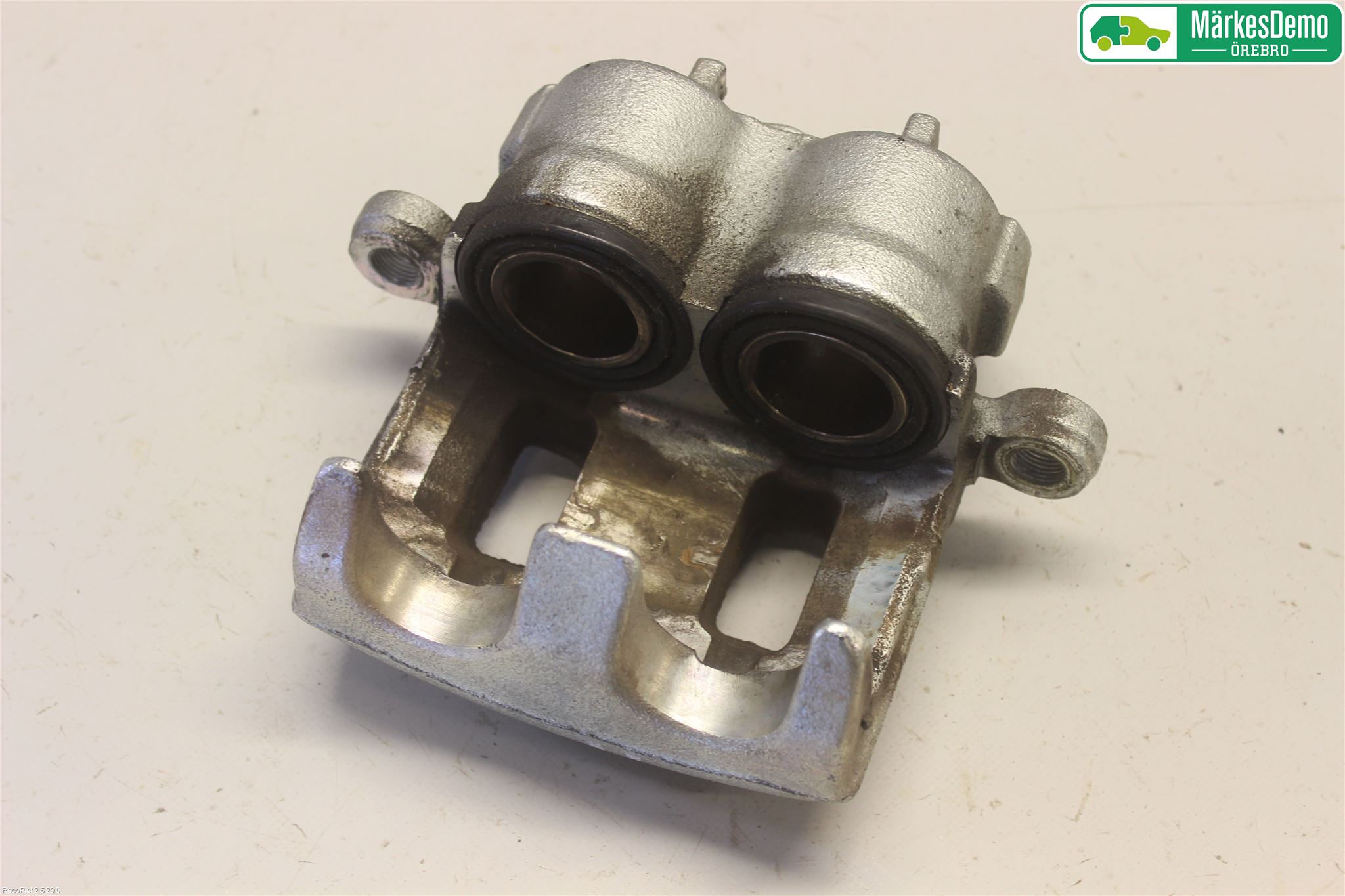 Mitsubishi ECLIPS CROSS Bremsecaliper Foran Høyre