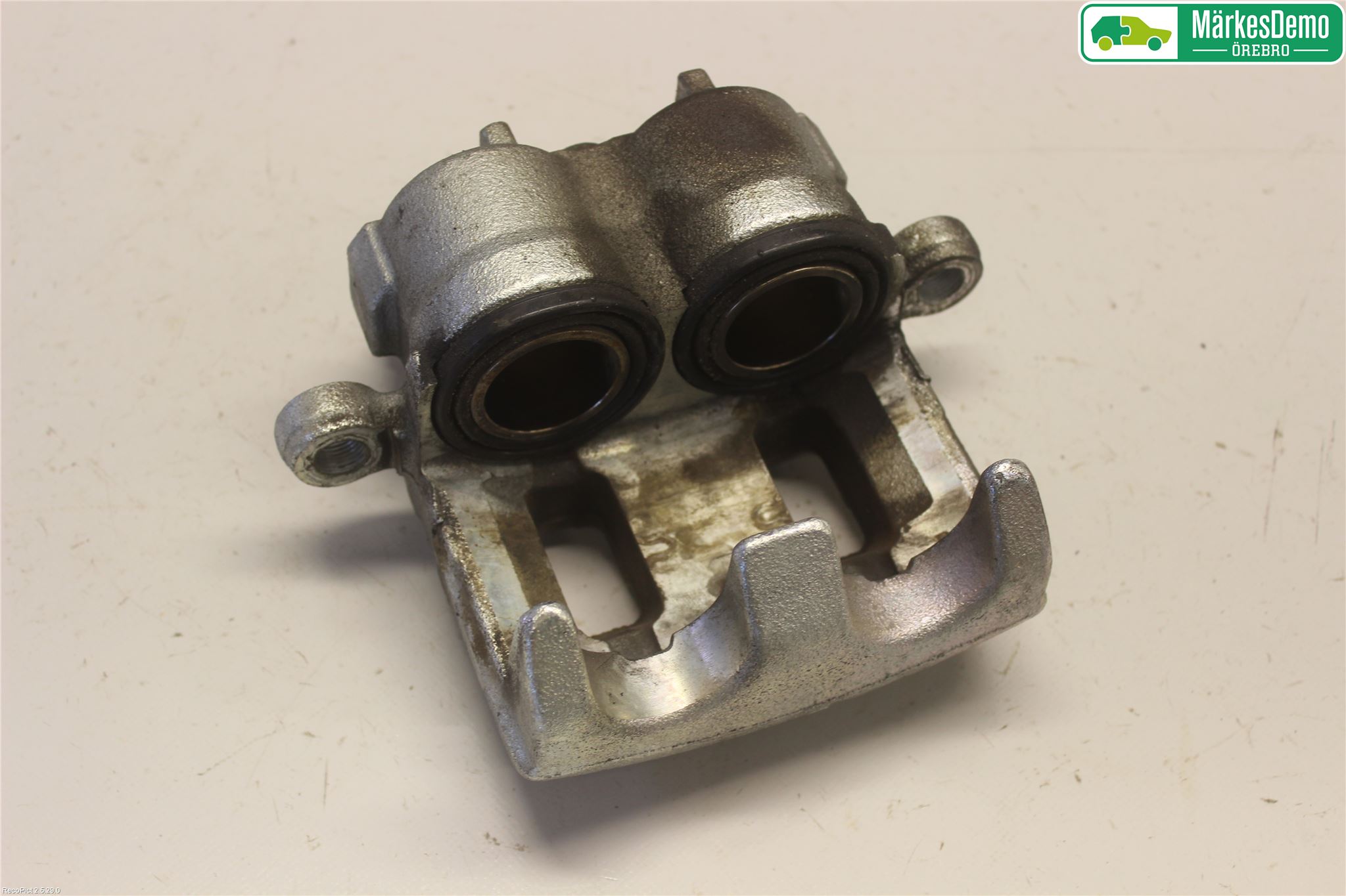 Mitsubishi ECLIPS CROSS Bremsecaliper Foran Venstre