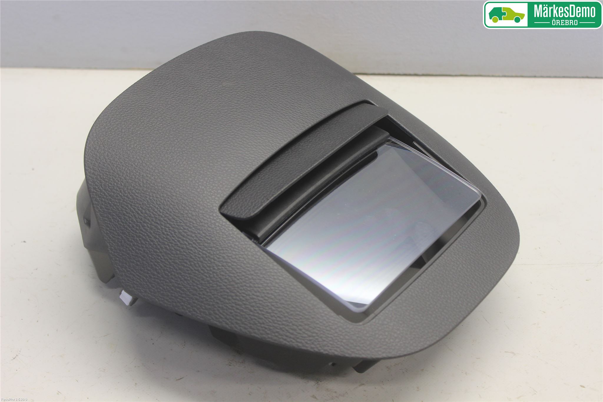 Mitsubishi ECLIPS CROSS Instr Skjerm Dvd-Gps-Ac-Tlf