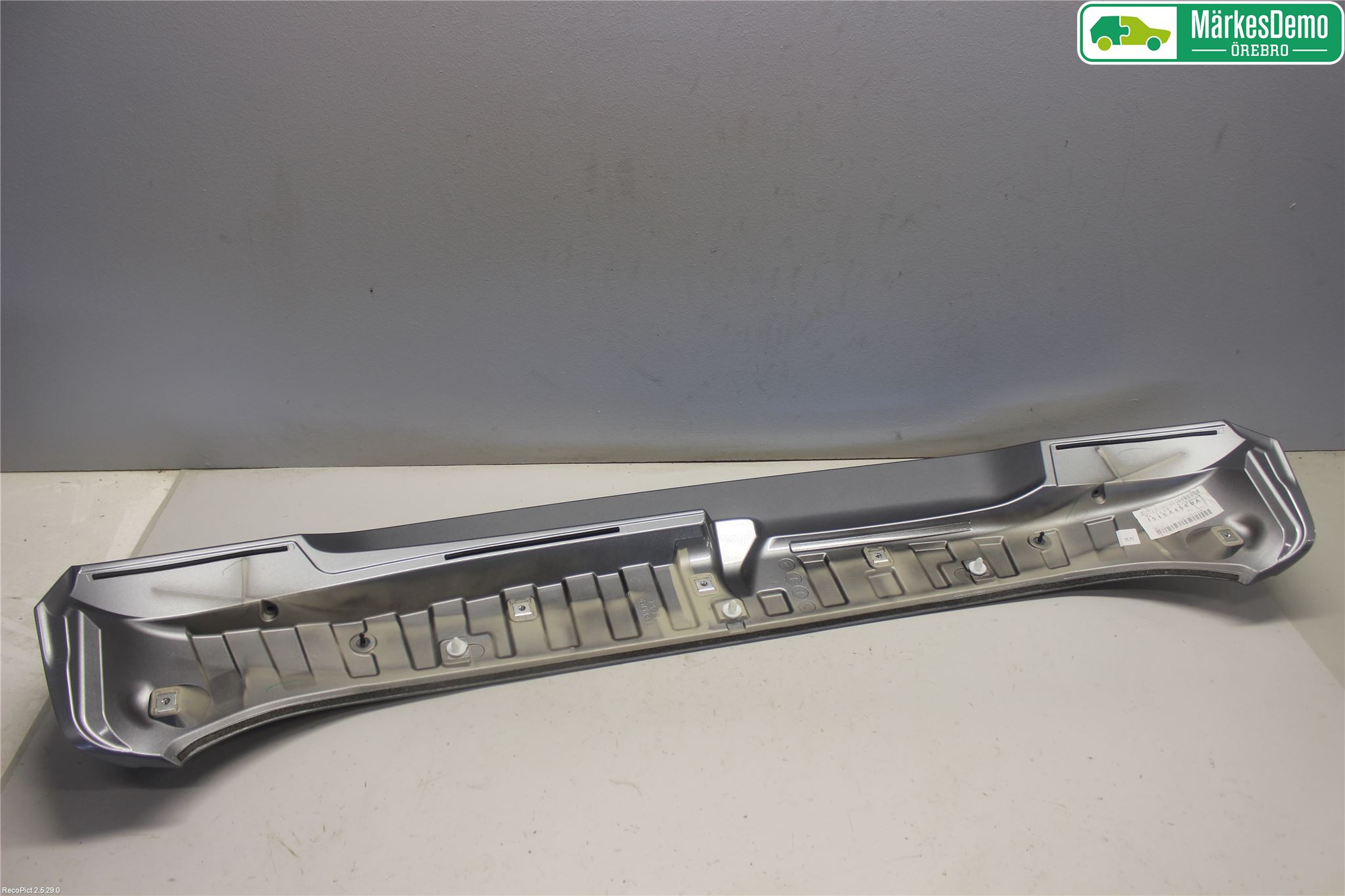Mitsubishi ECLIPS CROSS Spoiler Bakluke
