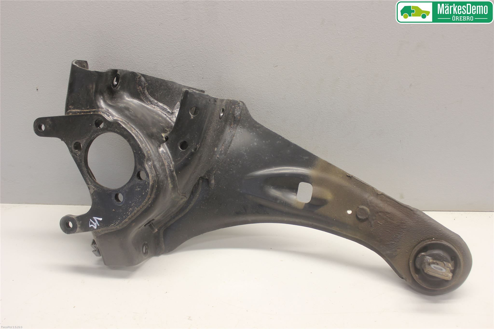 Mitsubishi ECLIPS CROSS Spindel Vb