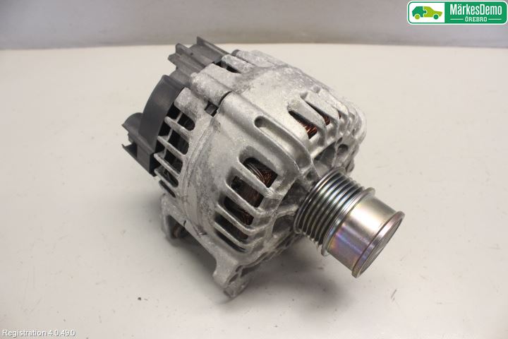Volkswagen VW POLO 10-17 Dynamo