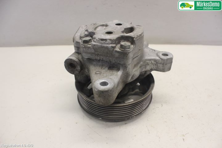 Honda ACCORD    03-07 Servo Pumpe
