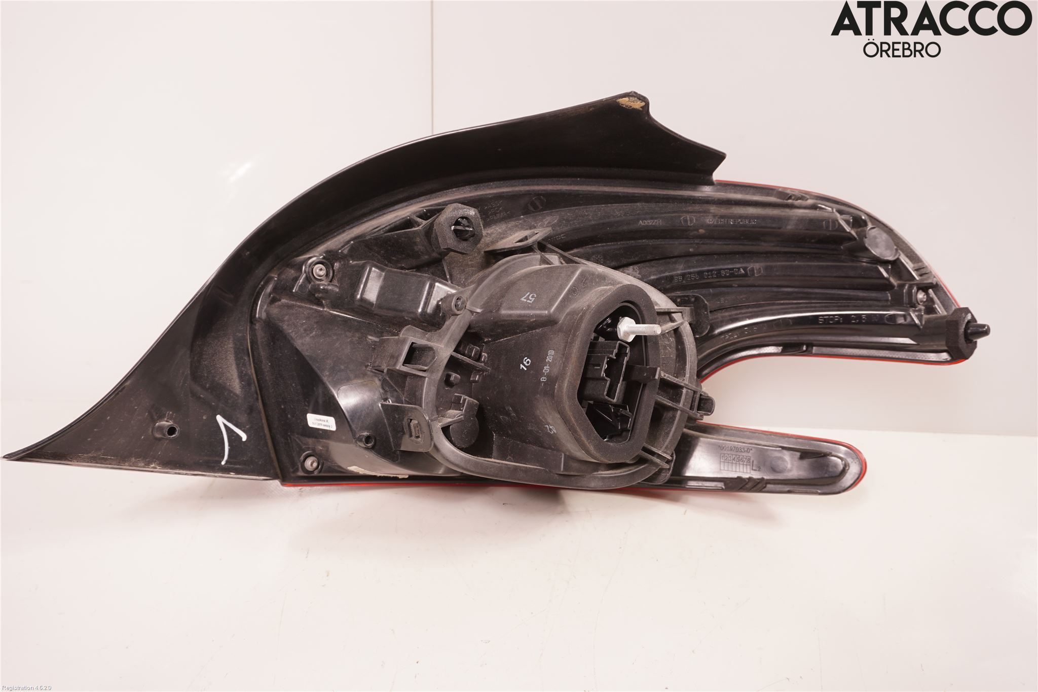 Peugeot PEUGOT 208 16-19 Baklykt Venstre