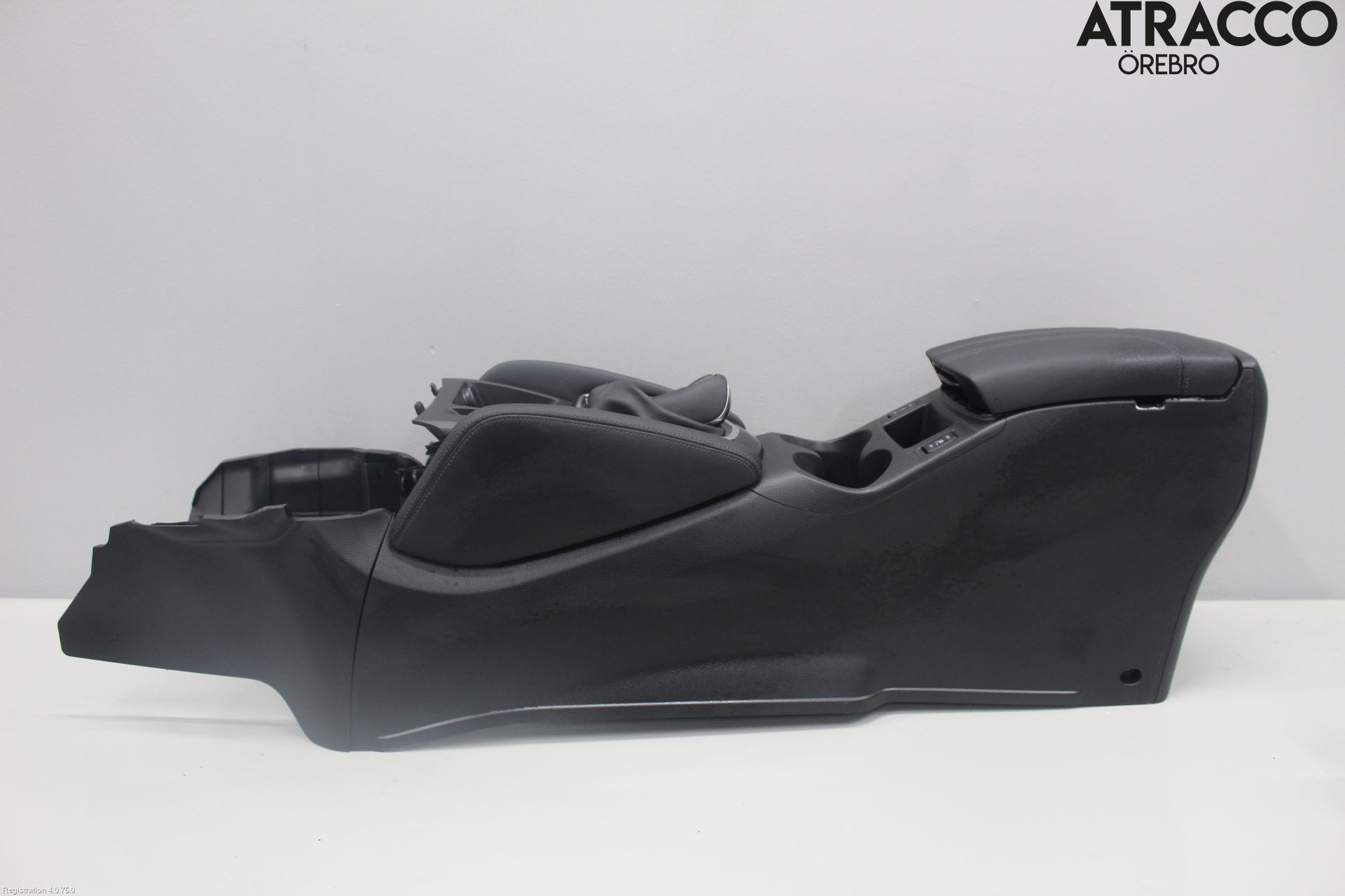 Nissan QASHQAI 17-21 Instrumentkonsoll Gulv