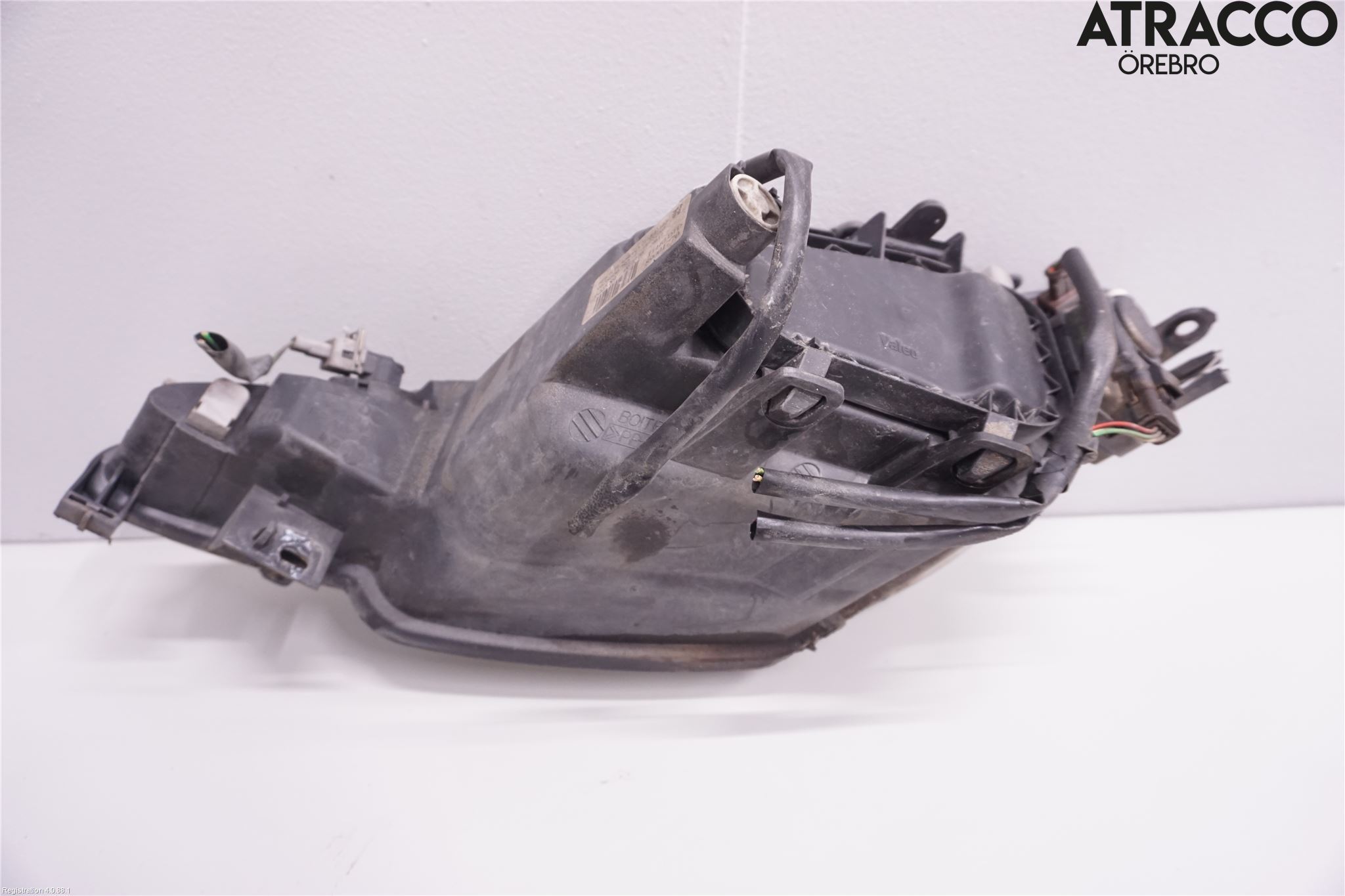 Peugeot 206 98-09 Frontlykt Høyre