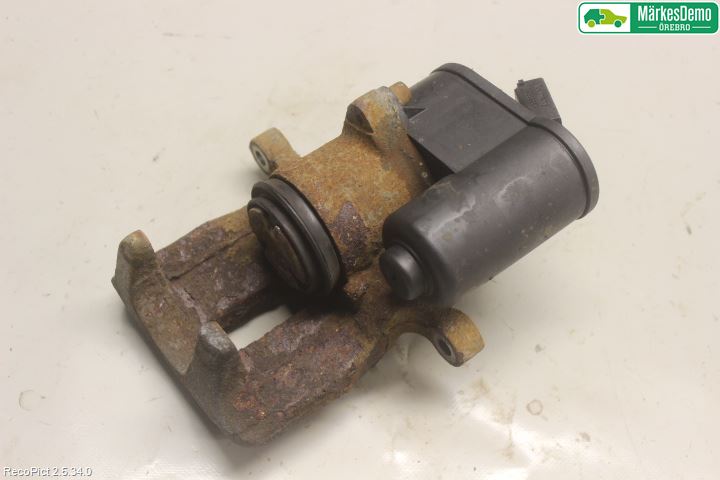 Volkswagen VW PASSAT 11-14 Bremsecaliper Bak Høyre
