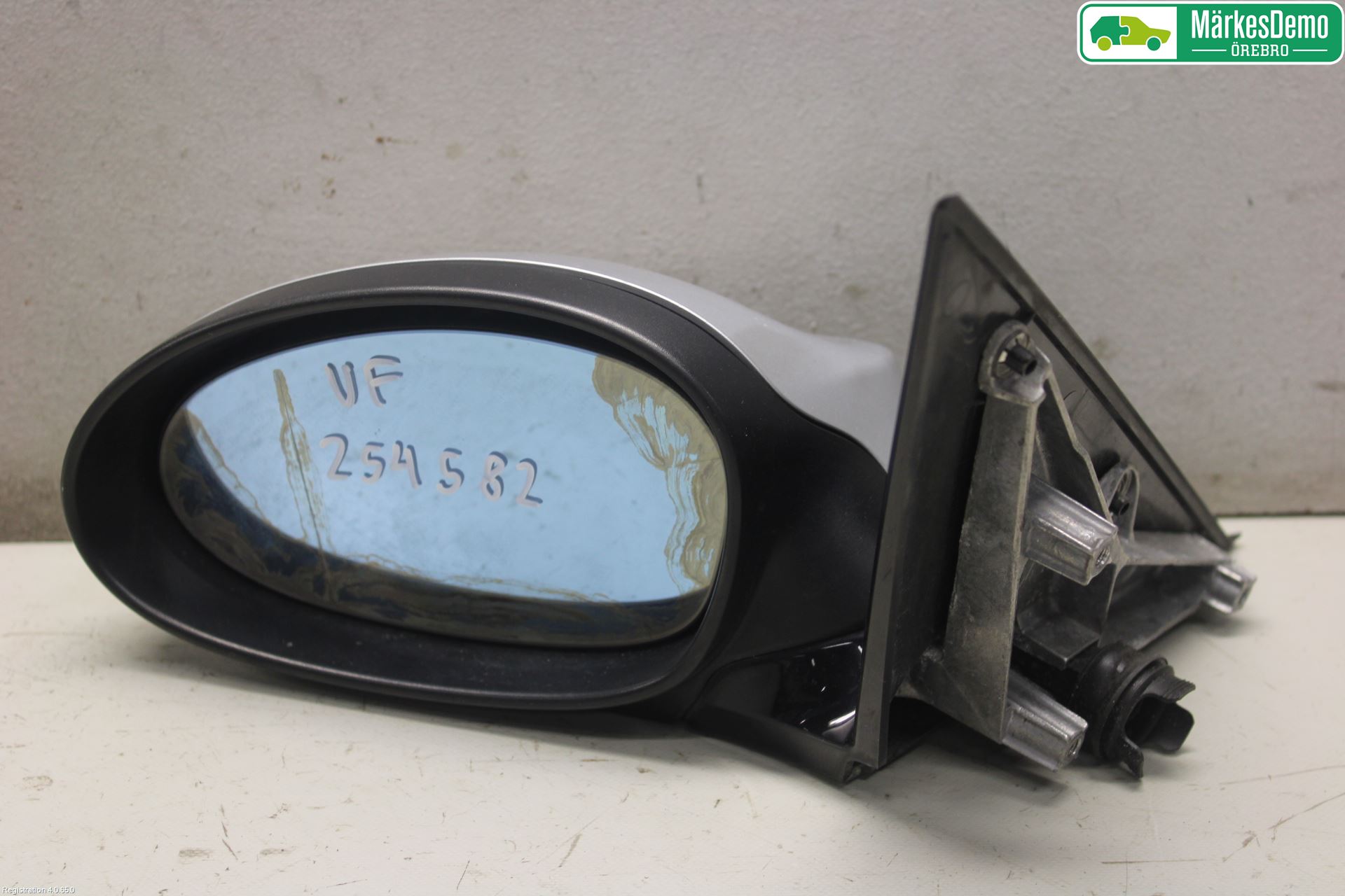 BMW 1 E87/81 5D/3D 03-11 Speil V M-El Justering
