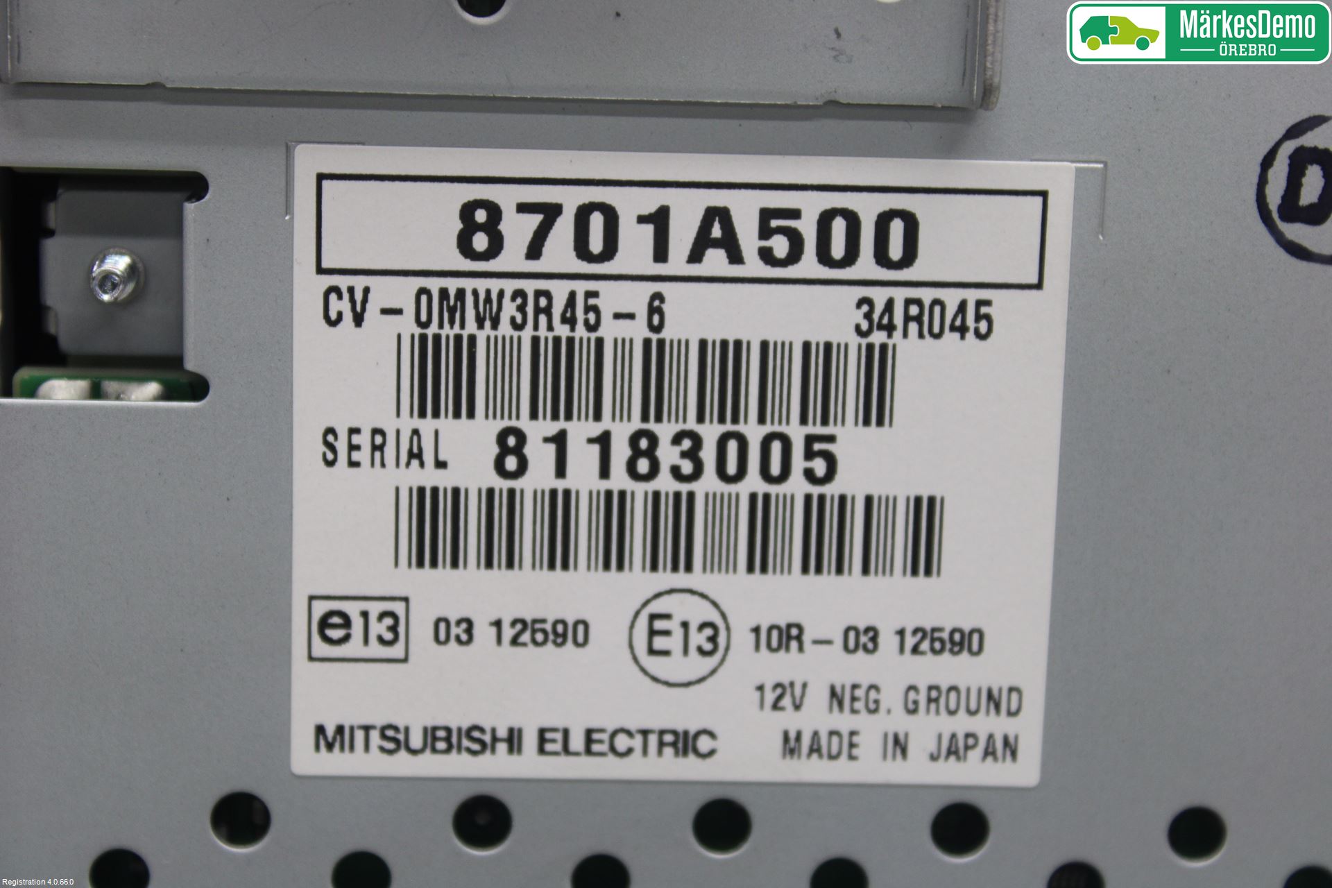 Mitsubishi ECLIPS CROSS Stereo Forsterker