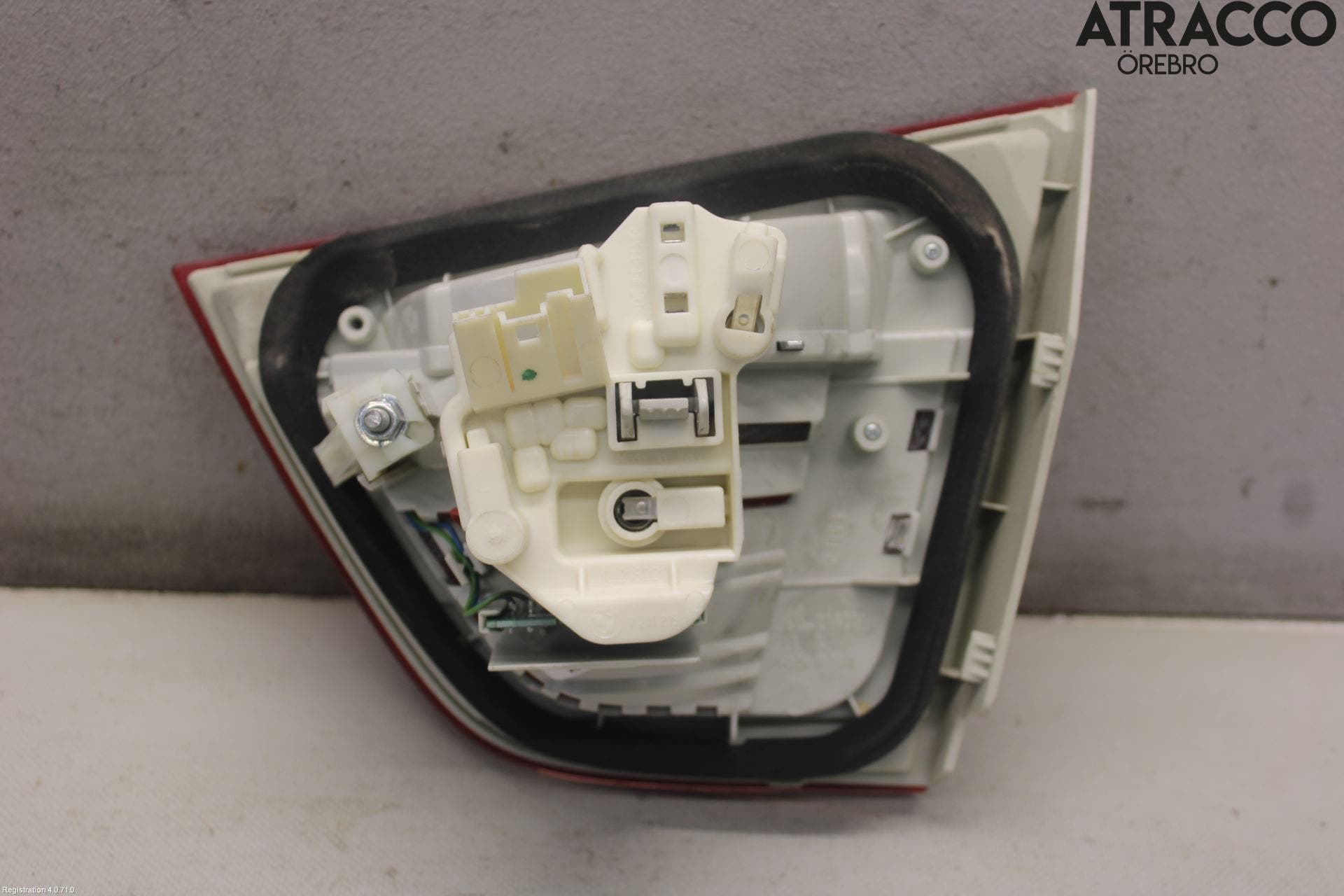 BMW 3 E90/91 SED/TOU 05-12 Baklykt Venstre På Luke(Indre