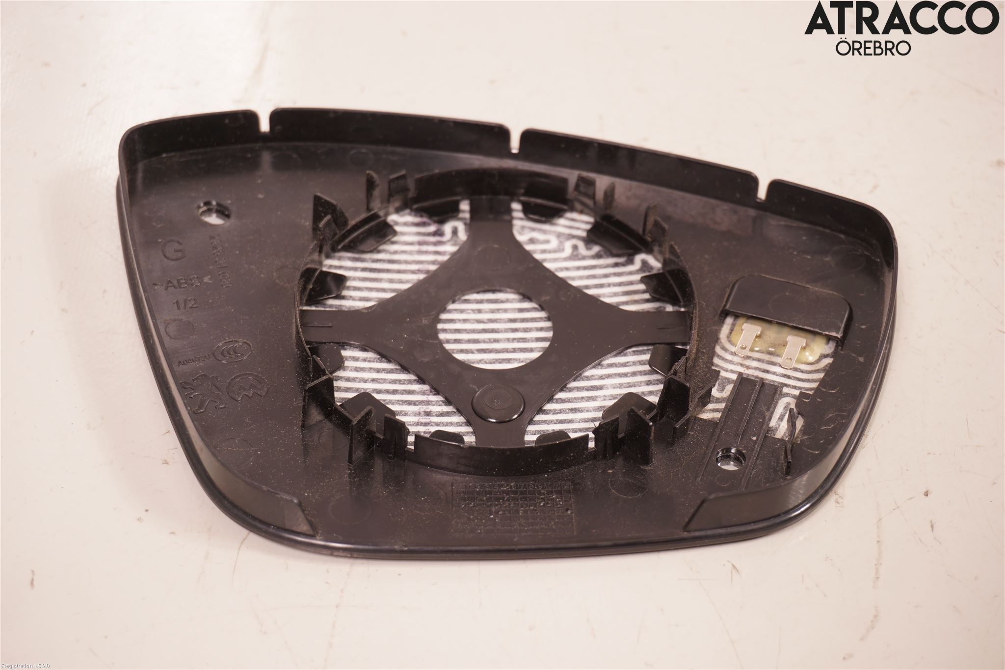 Peugeot 208 12-15 Speil Glass V