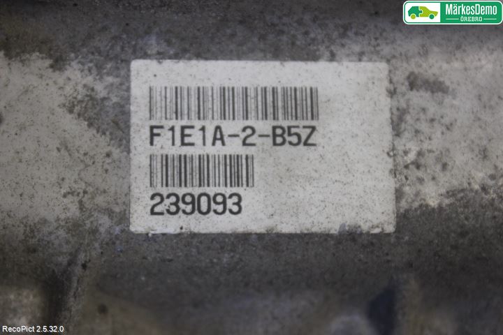 Mitsubishi OUTLANDER 13-21 Navgir Elektrisk
