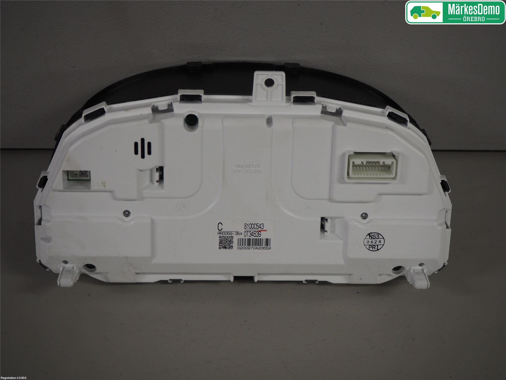 Mitsubishi OUTLANDER 13-21 Instr Kombinert
