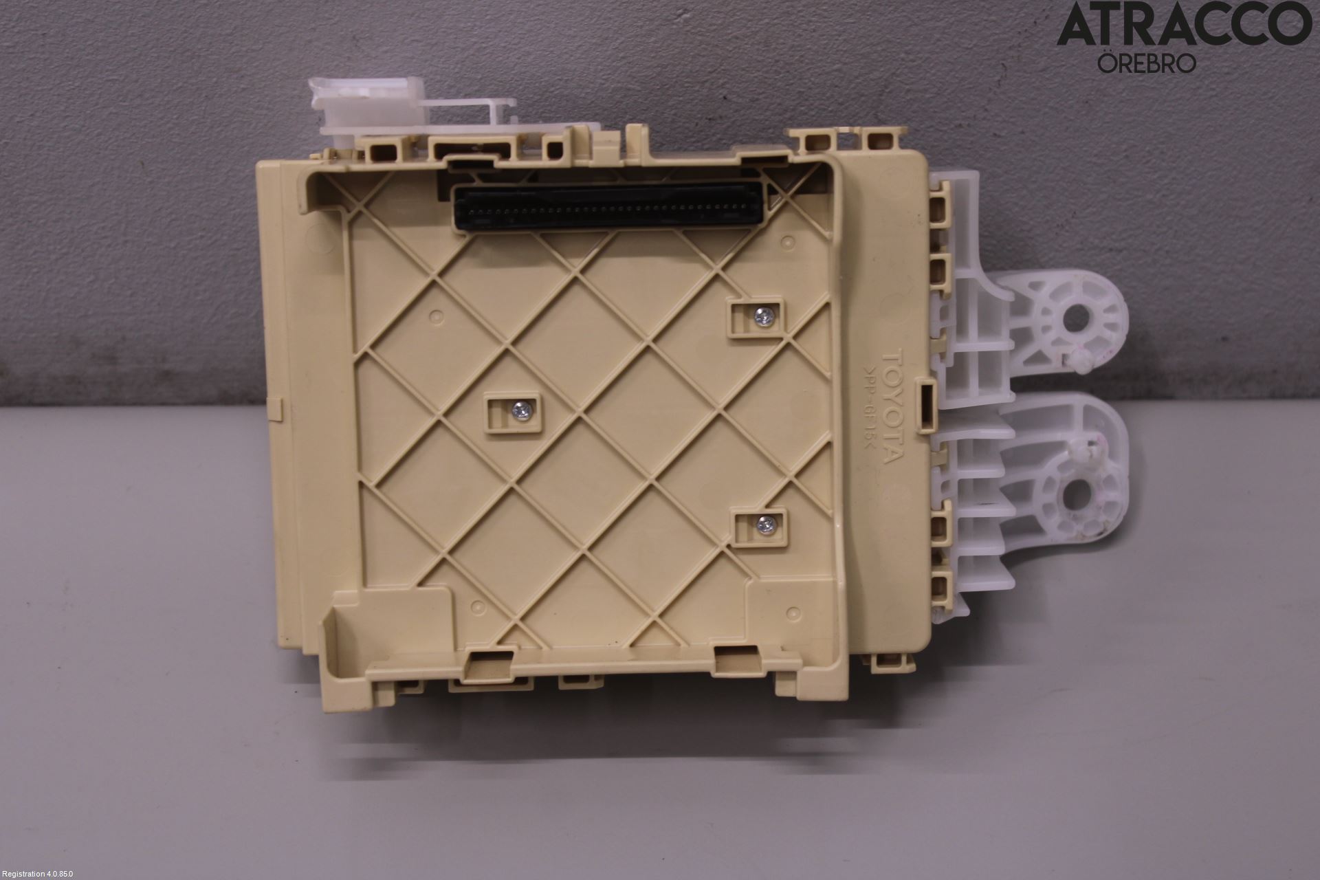 Toyota AURIS 13-19 Sikringsboks - Elsentral