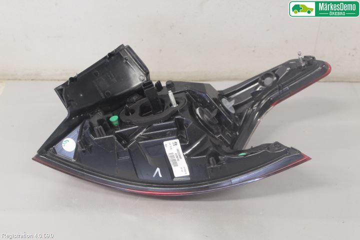 Peugeot 308 14-21 Baklykt Venstre
