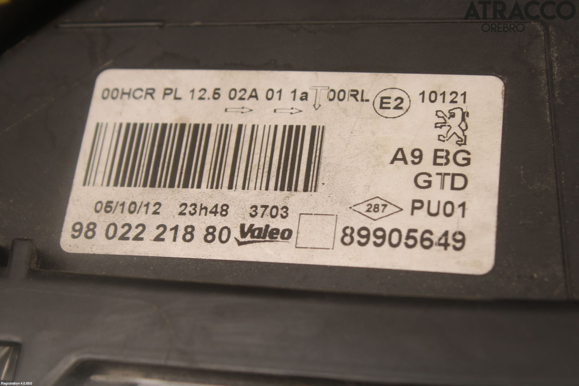 Peugeot 208 12-15 Frontlykt Venstre