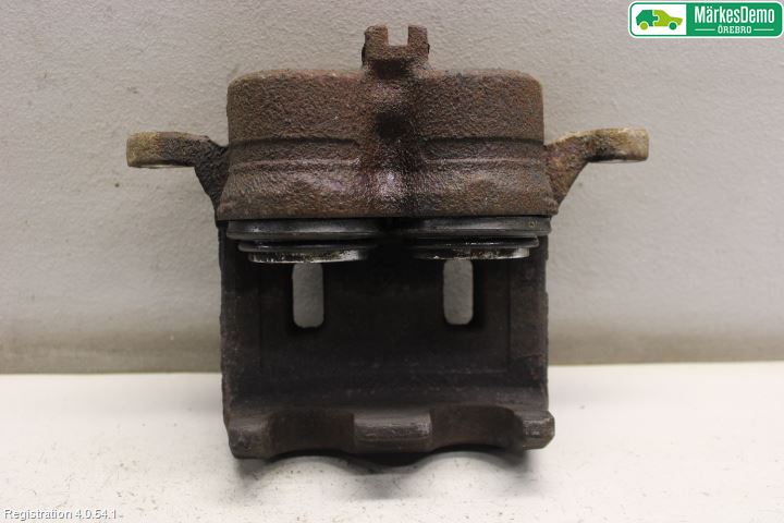 Nissan MURANO    02-08 Bremsecaliper Foran Høyre