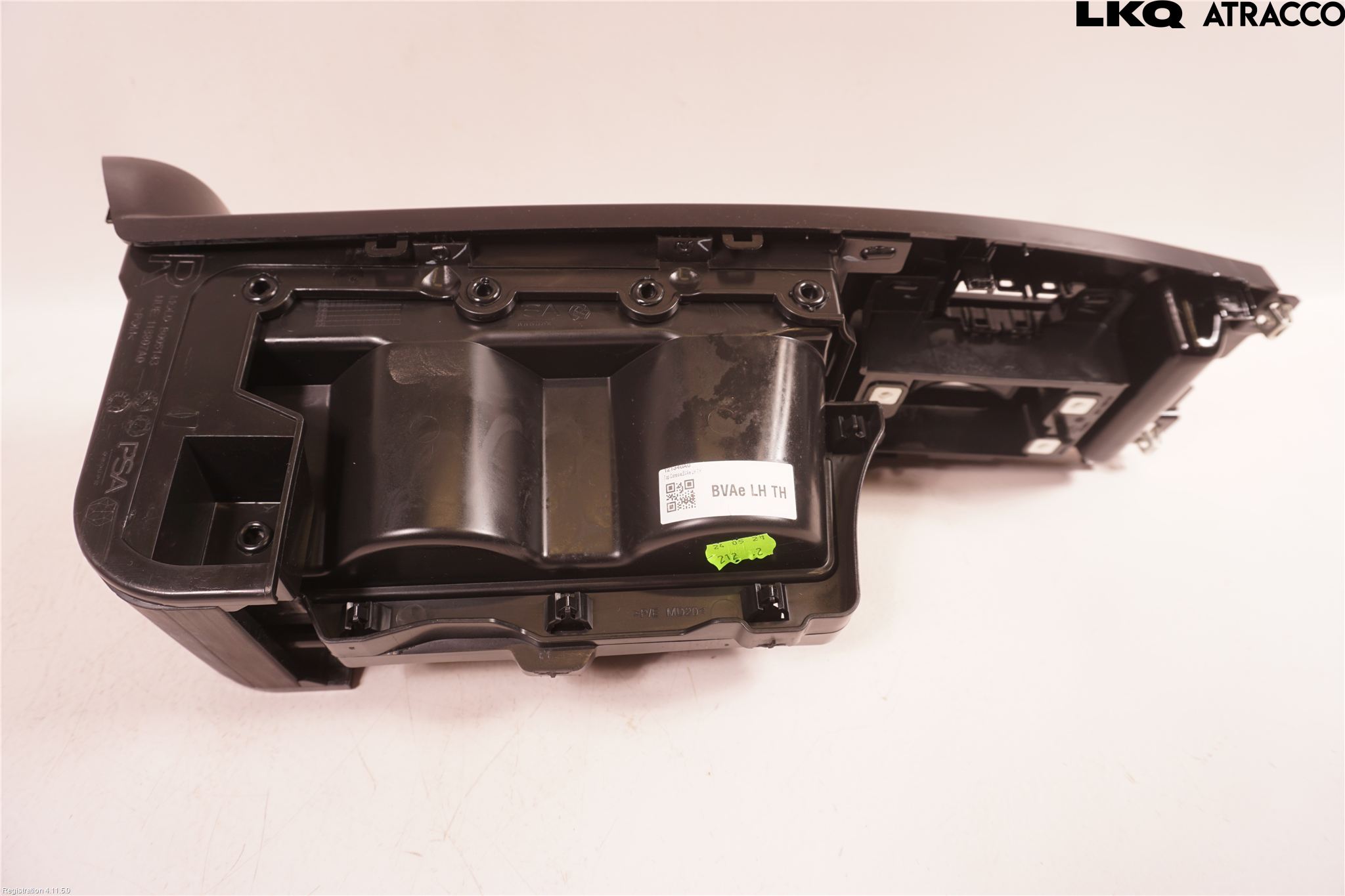 Citroen C4/E-C4 C4X/E-C4X III 21- Instrumentkonsoll Midt
