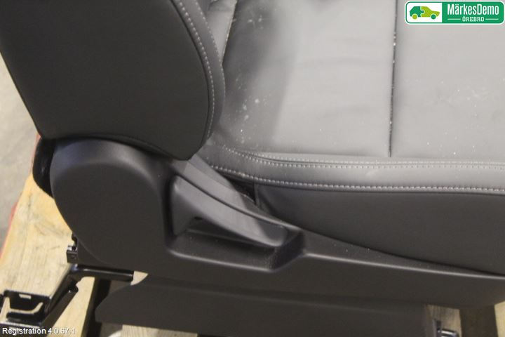 Mitsubishi OUTLANDER 13-21 Innr Sete Foran Høyre