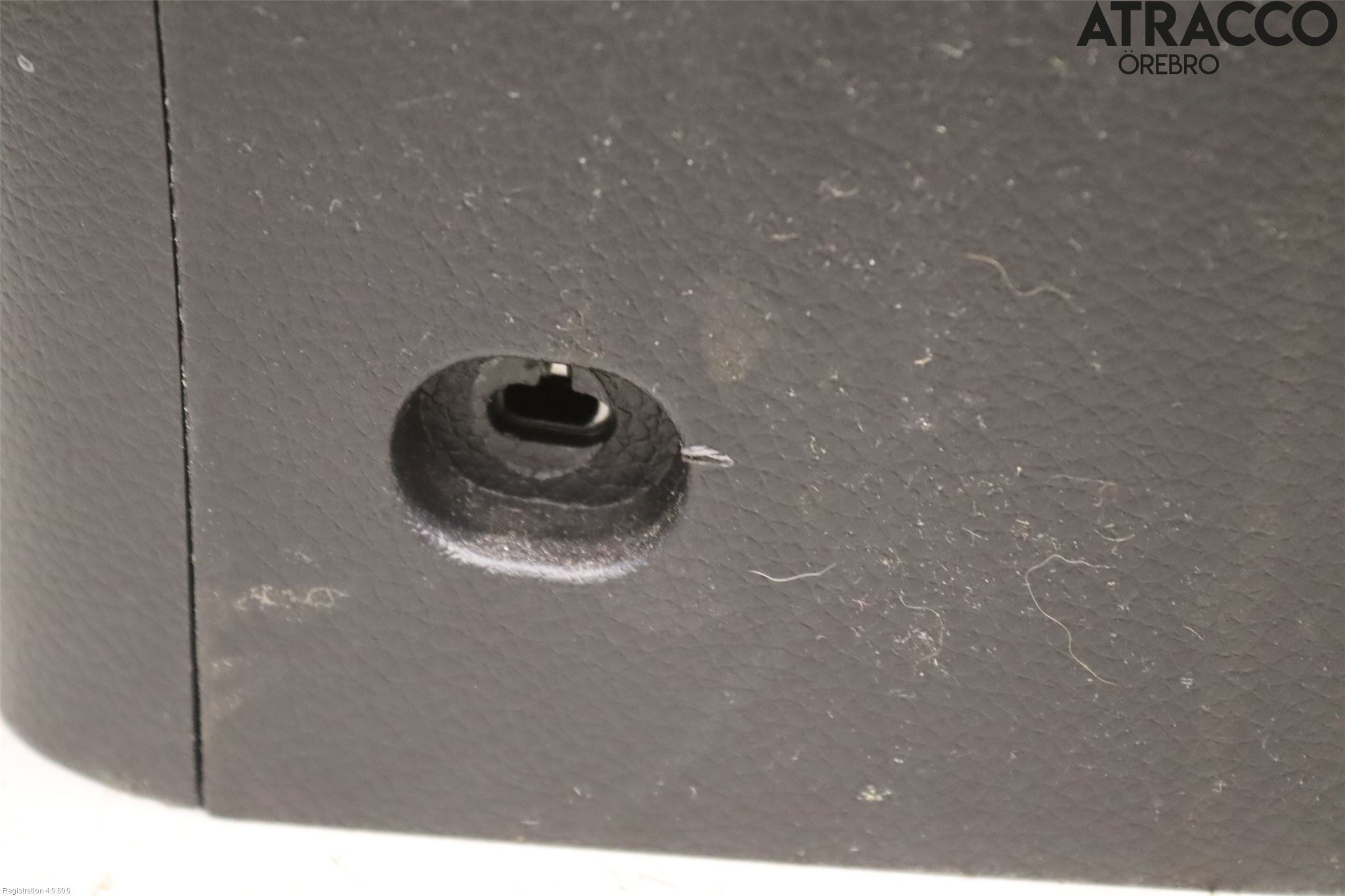 Nissan NAVARA, TREK-1 17-21 Instrumentkonsoll Gulv