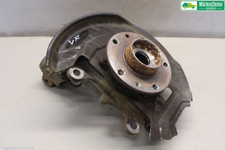 Nissan QASHQAI 14-17 Spindel Vf