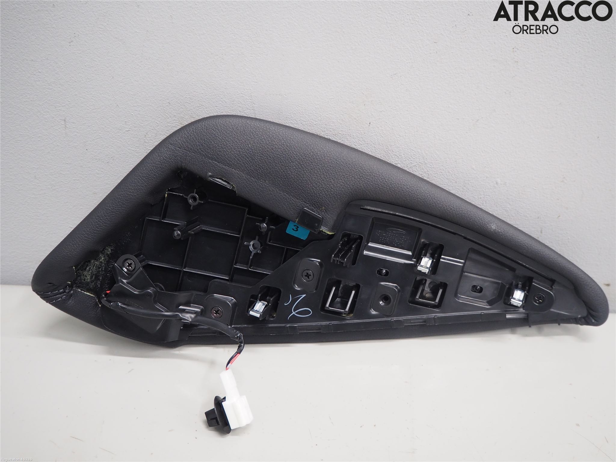 Nissan QASHQAI 17-21 Instrumentkonsoll Gulv
