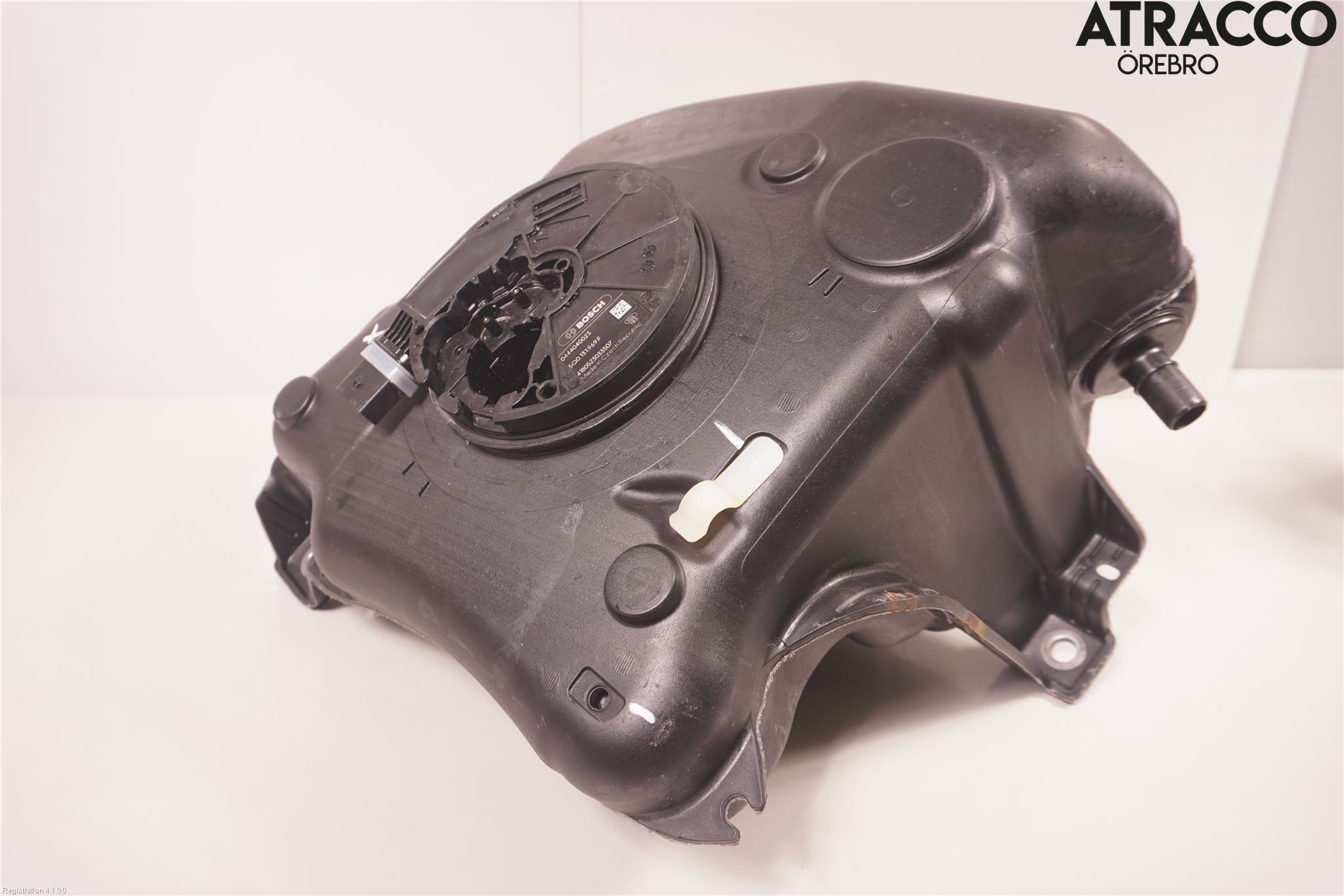 Volkswagen VW PASSAT 15-19 Adblue Tank