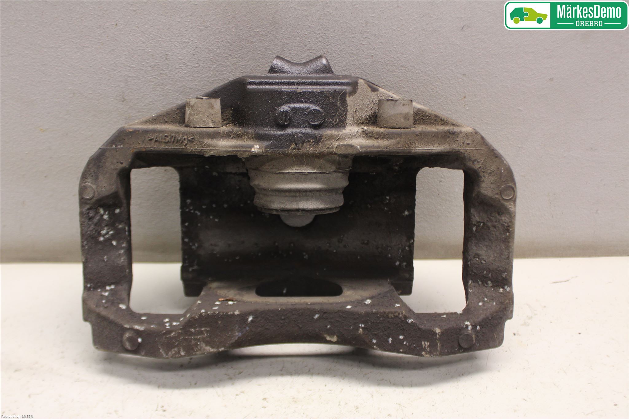 BMW 5 F10/F11/F18 09-17 Bremsecaliper Foran Høyre